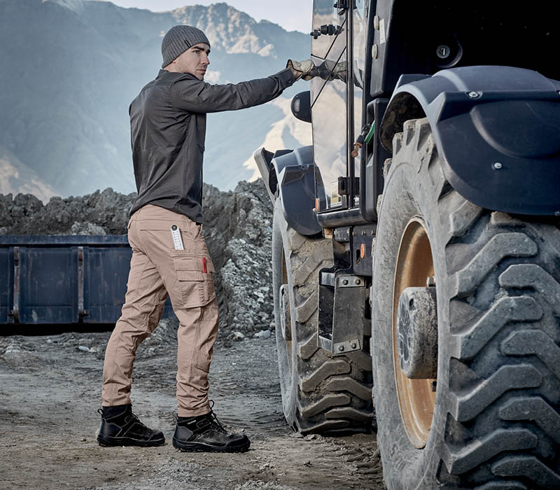 Syzmik STREETWORX Curved Cargo Trousers | Primary Image